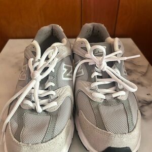 New Balance Women's Gray and White Sneakers